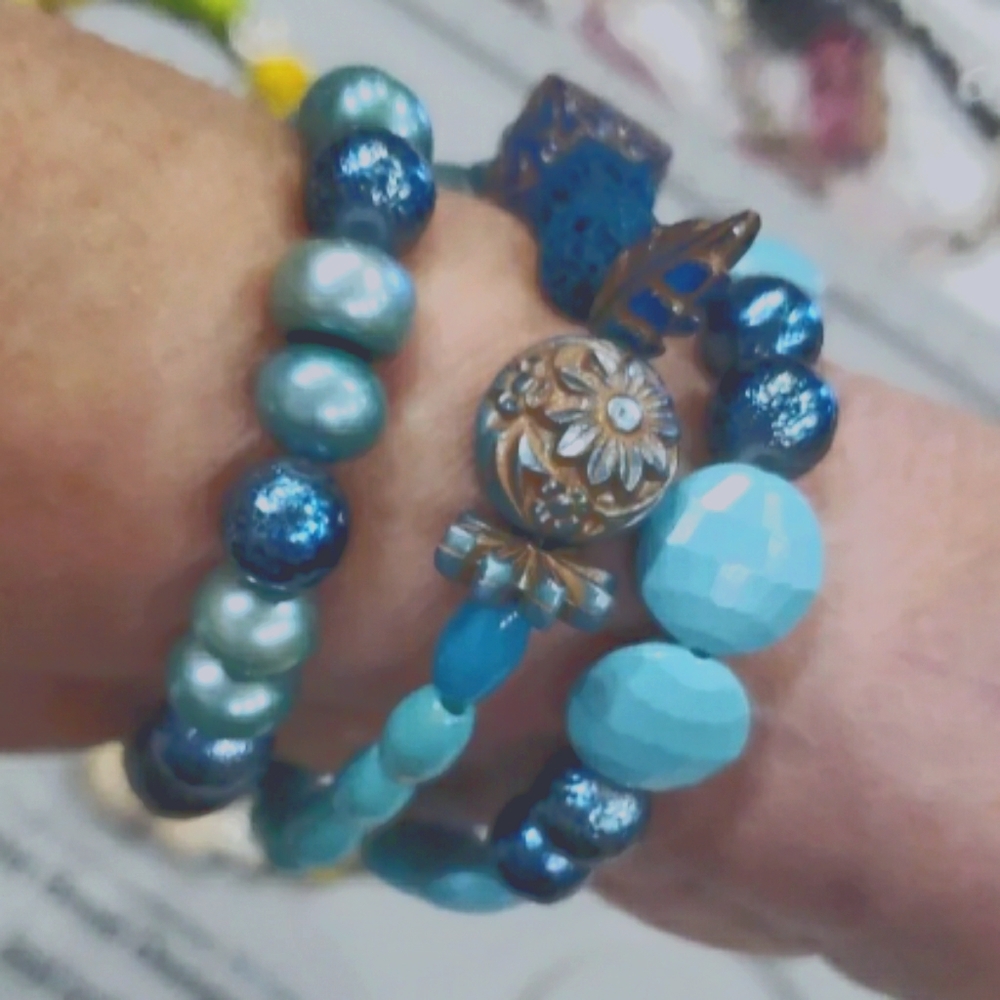 Customized stackable bracelet